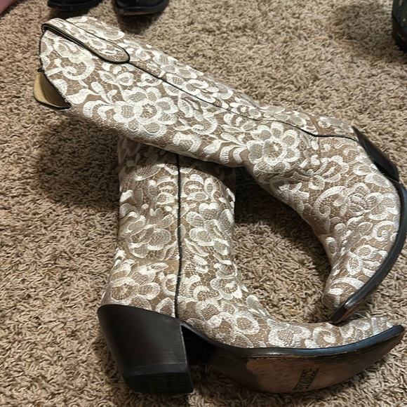 Corral Shoes - Ladies corral boots